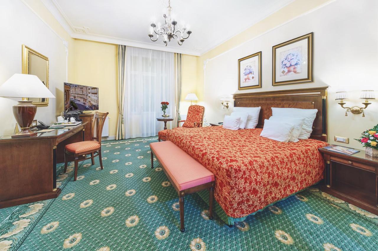 Carlsbad Plaza Medical & Wellness 5*