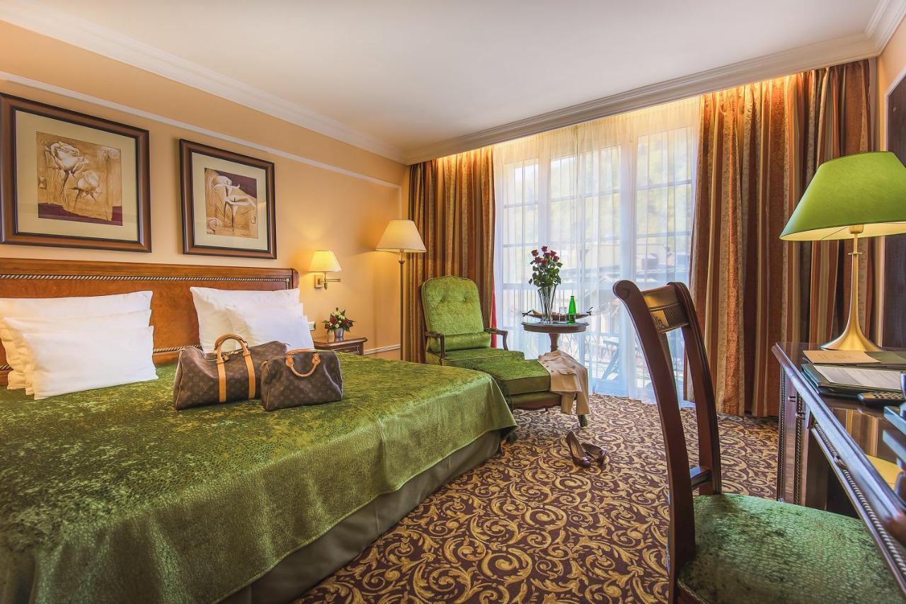 Hotel Carlsbad Plaza Medical & Wellness