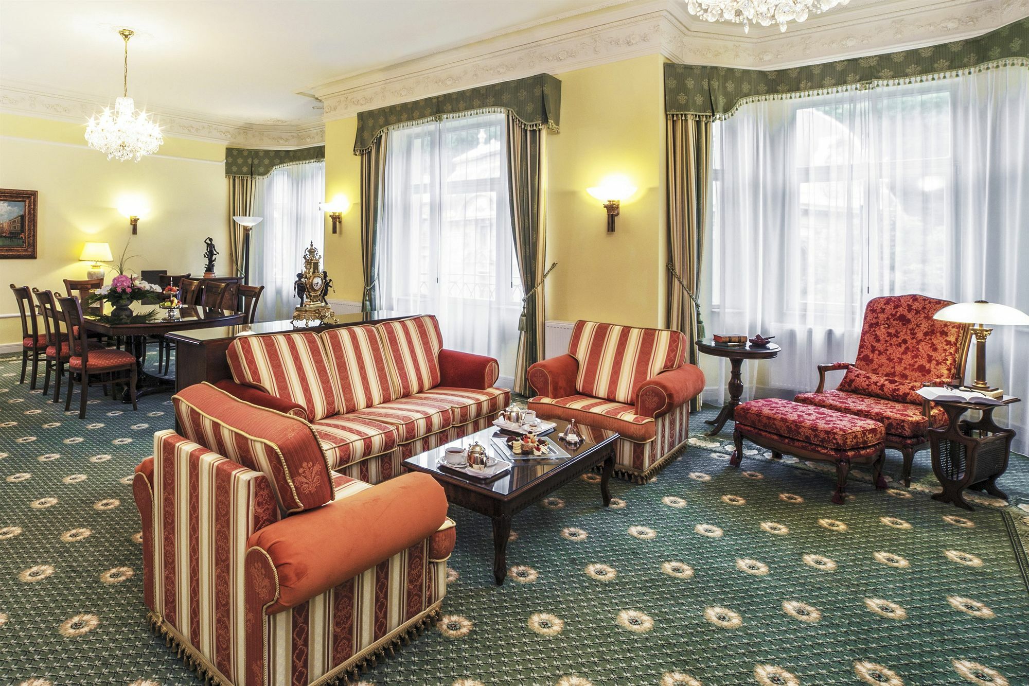 Carlsbad Plaza Medical & Wellness Hotel 5*